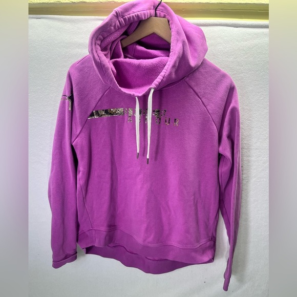 Under Armour Cowl Neck Hoodie Sweatshirt Womens M Pink Camo Performance 1886 - Picture 1 of 8